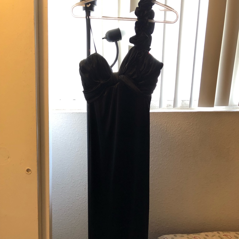 Long black dress